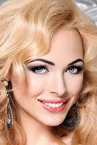 Актриса Алена Шныпко — фото персоны