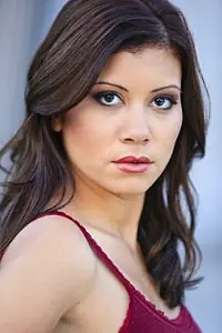 Актриса Julie Sabray — фото персоны
