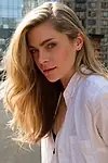 Актриса Hope Watson — превью фото персоны