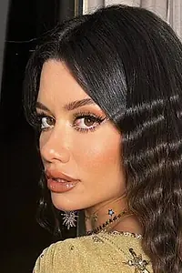 Актриса Cynthia Khalifeh — главное фото персоны