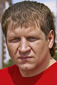 Актёр Александр Емельяненко — фото персоны