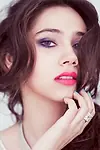 Актриса Саша Агха — превью фото персоны