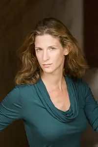 Актриса Ariane M. Reinhart — фото персоны