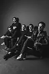 Актёр The Neighbourhood — превью фото персоны