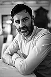 Актёр Simon Neal — превью фото персоны
