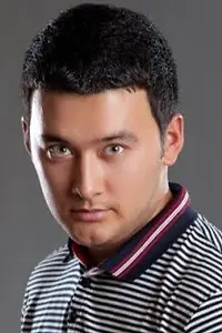 Актёр Азиз Умурзаков — фото персоны