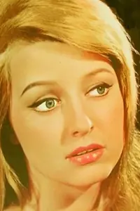 Актриса Айви Хольцер — фото персоны