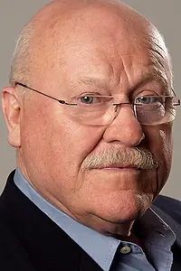 Актёр Ганс Тойшер — фото персоны