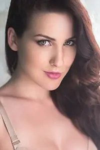 Актриса Chelsea Howard — фото персоны