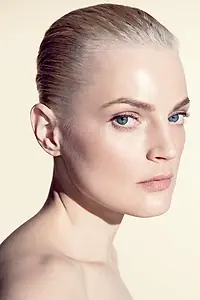 Актриса Guinevere Van Seenus — фото персоны
