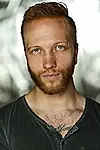Актёр Dylan Brenton — превью фото персоны