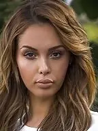 Актриса Nabilla Benattia — главное фото персоны