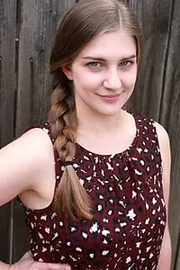 Актриса Jenell Manzi — фото персоны