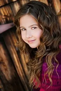 Актриса Chloe Lutosky — фото персоны