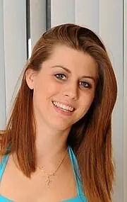 Актриса Brooke Van Buuren — главное фото персоны