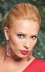 Актриса Iulia Vantur — главное фото персоны