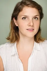 Актриса Julia Anrather — главное фото персоны