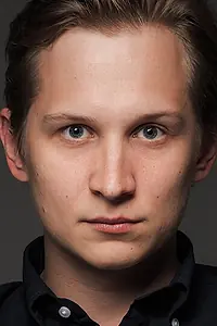 Актёр Денис Матвеев — фото персоны