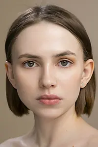 Актриса Яна Енжаева — фото персоны