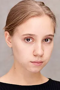 Актриса Алёна Новицкая — главное фото персоны