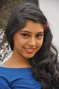 Актриса Niti Taylor — главное фото персоны