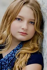 Актриса Riley Lorenz — фото персоны