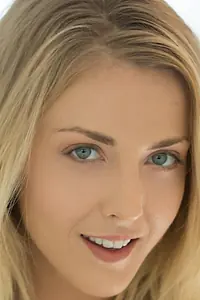 Актриса Карла Куш — фото персоны