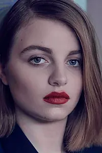 Актриса Лу Руа-Леколлине — фото персоны