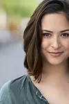 Актриса Adrienne Santos Reynolds — превью фото персоны