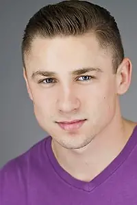 Актёр Cody Decker — главное фото персоны