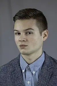 Актёр Myles Montpetit — главное фото персоны