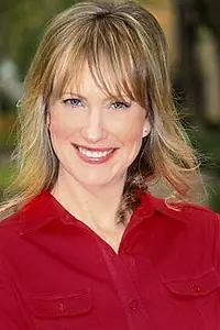 Актриса Синди Джо Хинкельман — главное фото персоны