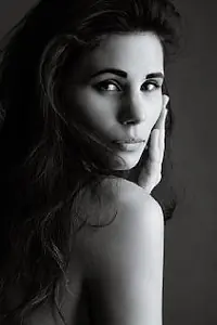 Актриса Roxanne Ebrahimi — фото персоны