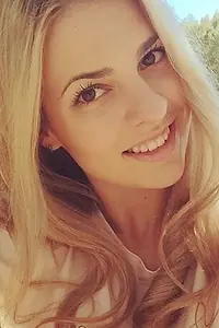 Актриса Алена Господинова — фото персоны