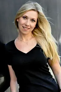 Актриса Shaina Pajak — фото персоны