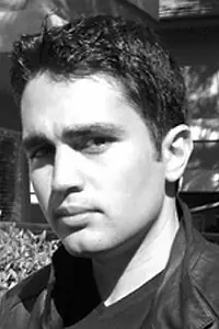 Актёр Kerem Erdinc — главное фото персоны