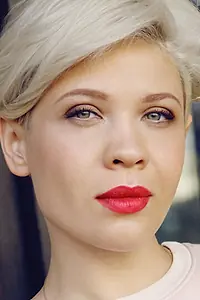 Актриса Тина Кузнецова — фото персоны