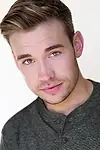 Актёр Tyler Humphries — превью фото персоны