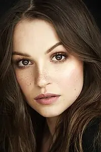 Актриса Кайла Уоллес — фото персоны