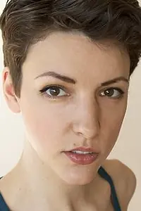 Актриса Aline Mayne — фото персоны