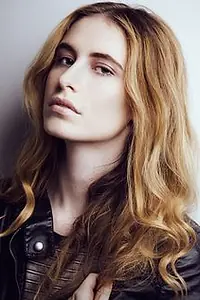 Актриса Mia Risner — главное фото персоны