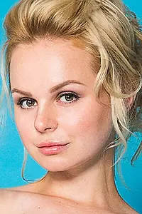 Актриса Алиса Вокс — главное фото персоны