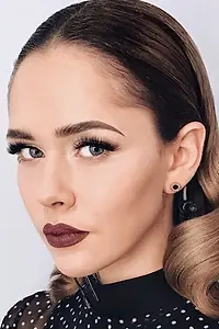 Актриса Юлия Санина — фото персоны