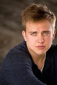 Актёр Lucas Lupo — главное фото персоны
