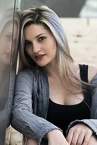 Актриса Tyla Vlavianos — фото персоны