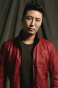 Актёр Young Lee — главное фото персоны