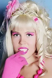 Актриса Карина Шарабокова — фото персоны