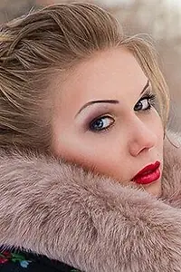 Актриса Ксения Мельник — главное фото персоны