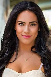 Актриса Jacklyn Adelene — главное фото персоны