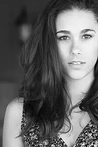 Актриса Sarah Samantha Alexander — главное фото персоны